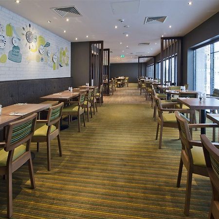 Premier Inn London Chiswick Esterno foto