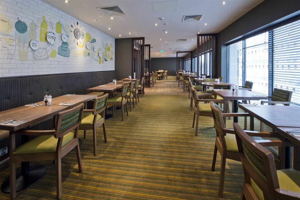 Premier Inn London Chiswick Esterno foto