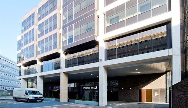 Premier Inn London Chiswick Esterno foto